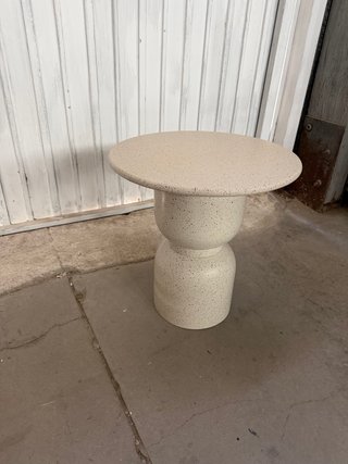 Mesita auxiliar chapa metalica