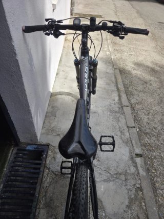 Bici Enduro Scott Genius 740