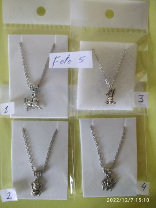 Lote 40 collares plata 1€ c/u  Todos 30€