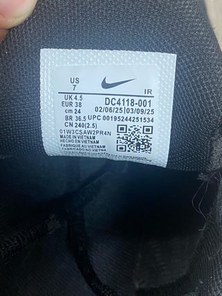 Nike TN Negras y Doradas