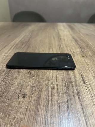 iPhone 8 Plus 72% Batería Negro