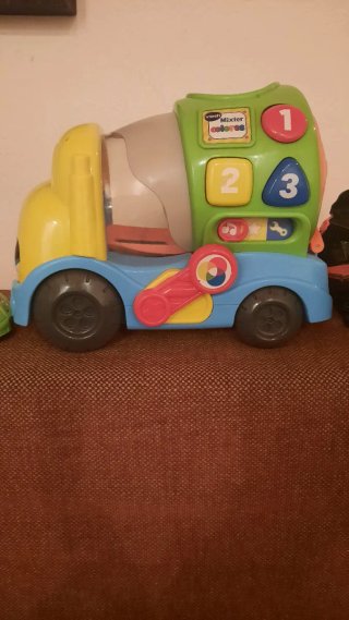 Regalo +Cochecito bebé y moto de juguete