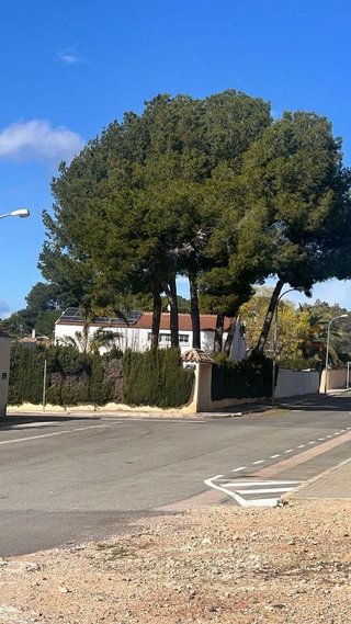 Chalet en venta en Entrepinos en Eliana (l´)
