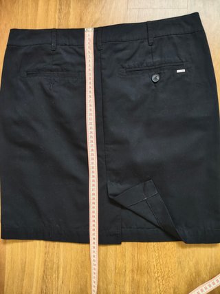 Falda negra Mango Talla 42 con abertura