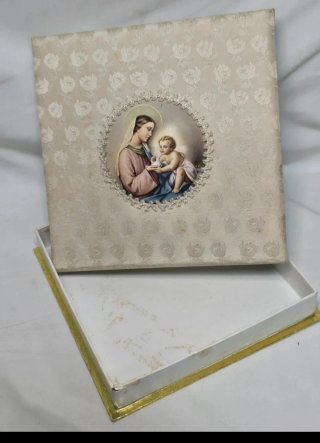 Cajas antiguas tela imágenes religiosas