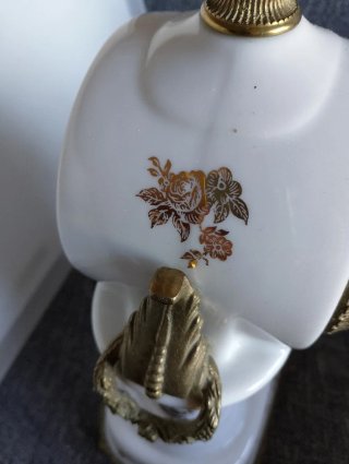 Reloj de sobremesa Beltime romántico