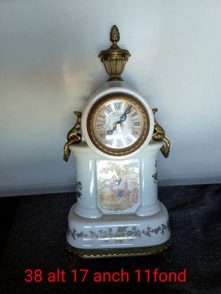 Reloj de sobremesa Beltime romántico