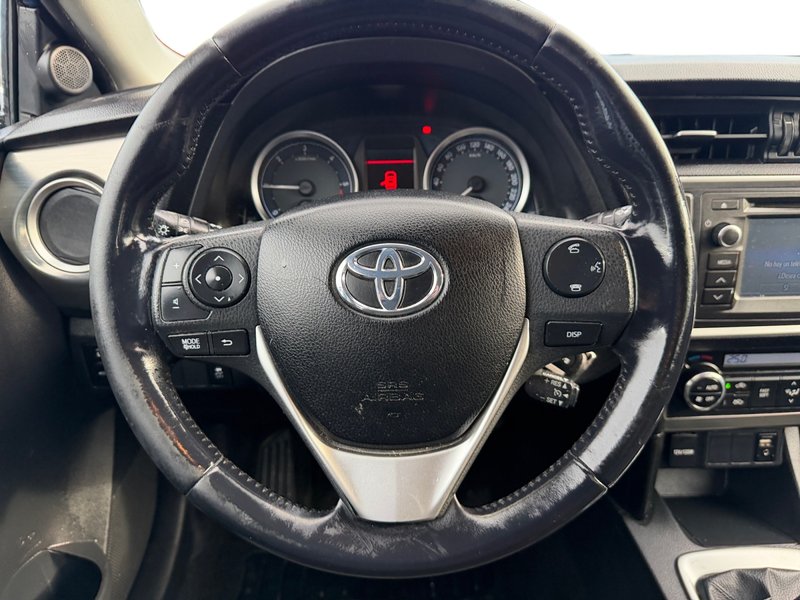 Toyota Auris 2015, foto 14