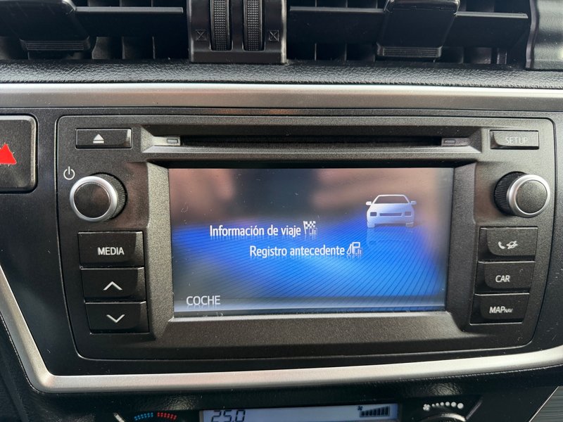 Toyota Auris 2015, foto 21