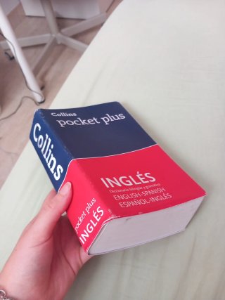 Diccionario inglés editorial Collins.