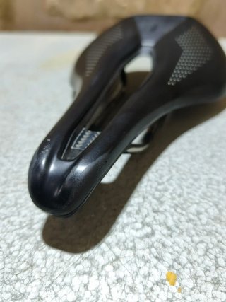 Sillín Specialized Power Comp Carbono 143mm