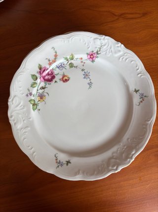 PLATOS LLANOS PORCELANA ANTIGUA
