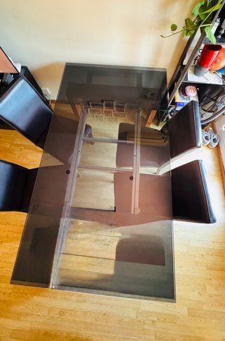 Mesa comedor extensible + 4 sillas