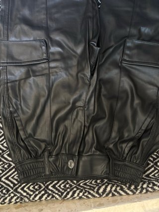 Pantalones Cargo Cuero Bershka Negros