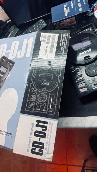 Reproductor CD/MP3 Tascam CD-DJ1