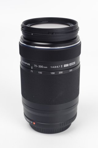 Olympus M.Zuiko Digital ED 75-300mm f4.8-6.7 II
