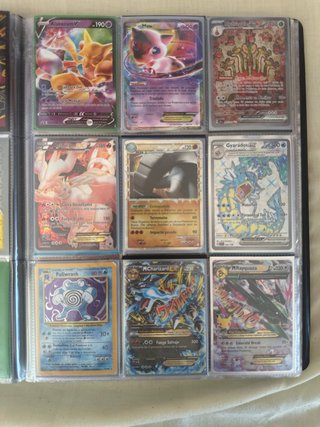 Cartas Pokémon Variadas