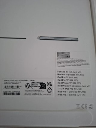 Teclado iPad Magic Keyboard 11" M4 M5