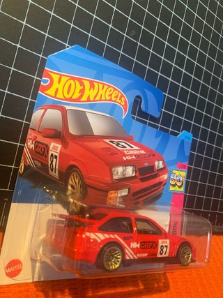 Hotwheels ‘87 Ford Sierra Cosworth