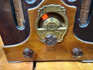 Radio Antigua Valvulas Doger Capilla