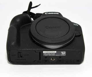 CAMARA MIRRORLESS CANON EOS R100 + 18-45MM