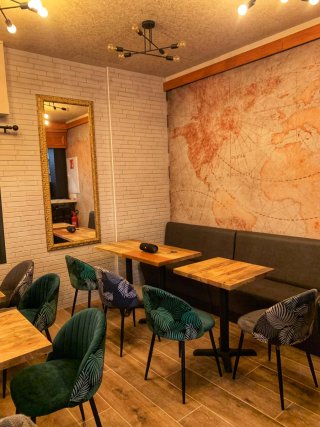 traspaso bar cafetería en pleno funcionamiento .