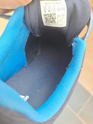 Zapatillas Adidas niño negras y azules