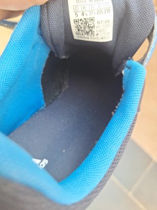 Zapatillas Adidas niño negras y azules