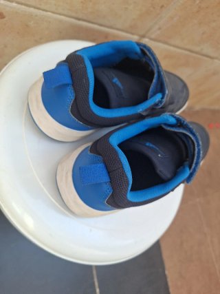 Zapatillas Adidas niño negras y azules