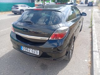 Opel Astra 2011