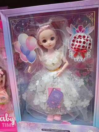 Muñeca Fashion Girl con Vestido Blanco