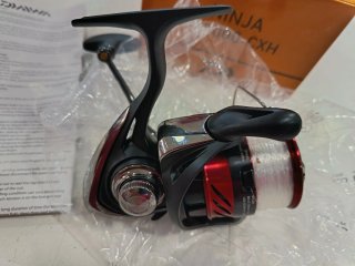 Carrete Daiwa 23 Ninja LT 3000-CXH