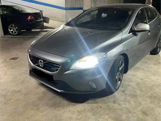Volvo V40 2014