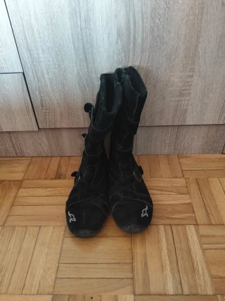 Botas