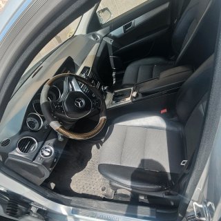 Mercedes-Benz c 220 2011
