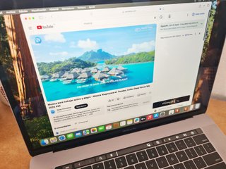MACBOOK PRO 15'' 2018 i7 16GB 256GB SSD 4GB GPU
