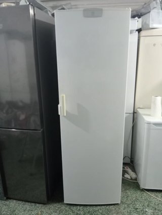 Congelador vertical Balay