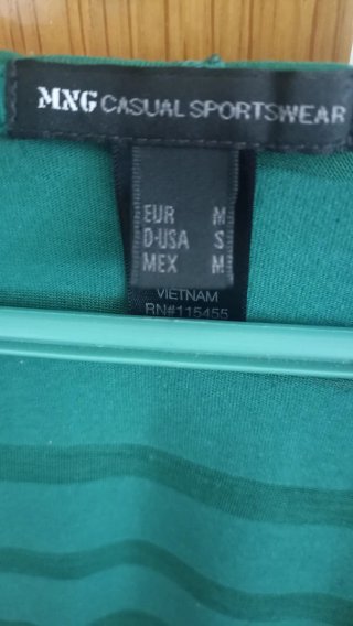 Camiseta Mango verde talla M