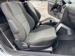 Opel Tigra 2005