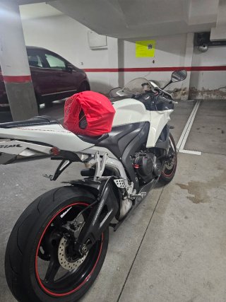 Honda CBR 600 RR 2008 Blanca..
