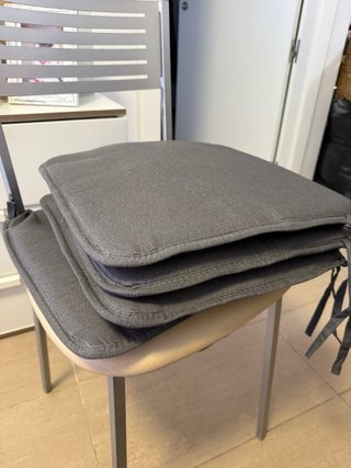 Cojín para silla gris y beige
