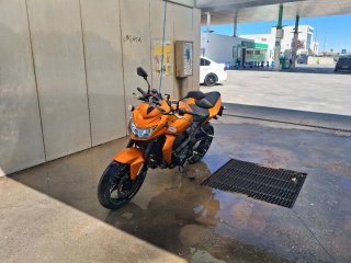 Kawasaki Z750 2012