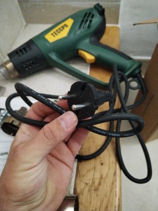 Pistola de calor TECCPO con accesorios
