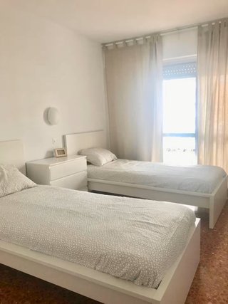 Apartamento playa fenals (lloret) con garaje 4 pax