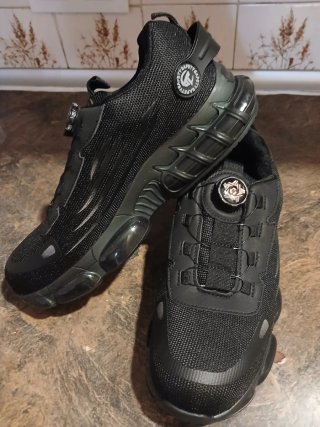 Zapatos de trabajo negros