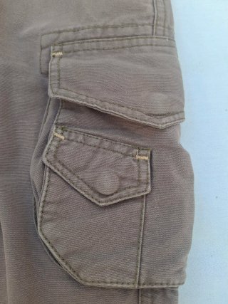 Pantalón Pirata Marrón T 44. Medidas en descripció