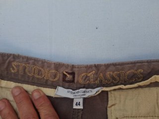 Pantalón Pirata Marrón T 44. Medidas en descripció