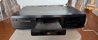 COLECCIÓN DE 250 CDs + Reproductor Sony Hi-Fi