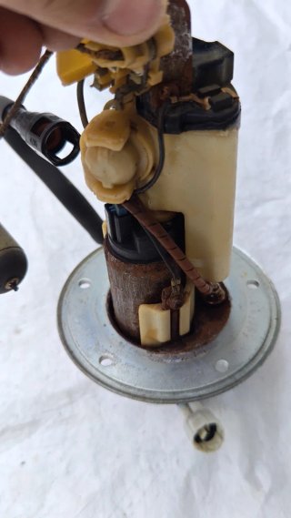 Pompa benzina Suzuki GSR 600 2006-2012 carburante
