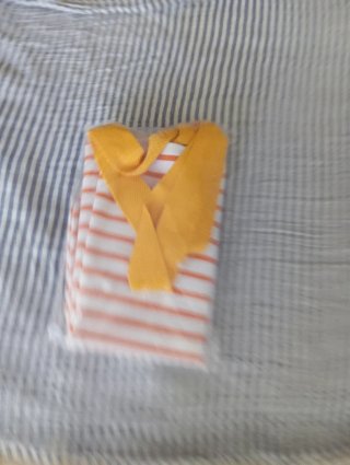 Bolsa de playa a rayas naranja y blanca